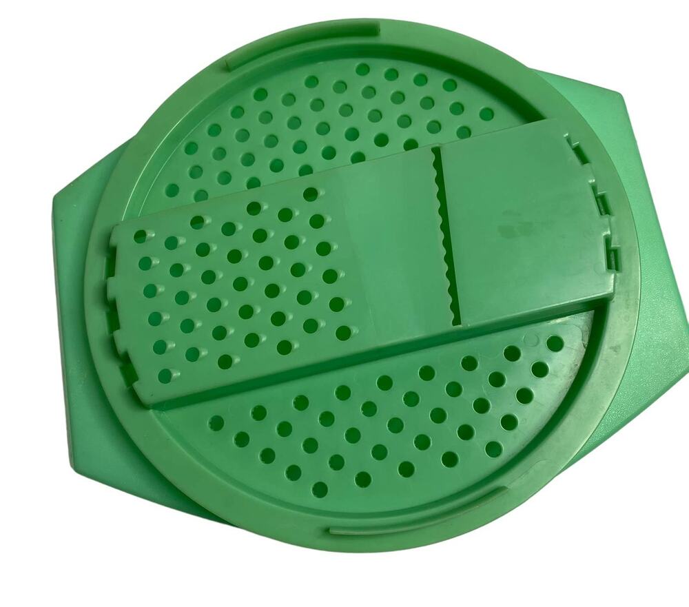 TUPPERWARE Vintage Jade Green Bowl Grater Shredder Made in USA 786-4